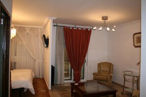 Coffre-fort, lit de bĂ©bĂ© (supplĂ©ment), lit dâappoint (supplĂ©ment)