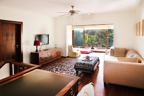 Villa | Oppholdsområde | LCD-TV