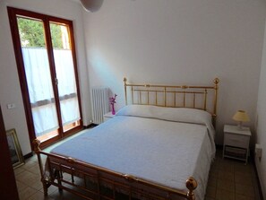 Appartement, 1 chambre | 1 chambre, lits bébé (en supplément), draps fournis