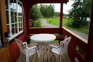 Cottage, Private Bathroom (5) | Balcony - Långsjön Stugor & Camping (Ankarsrum)