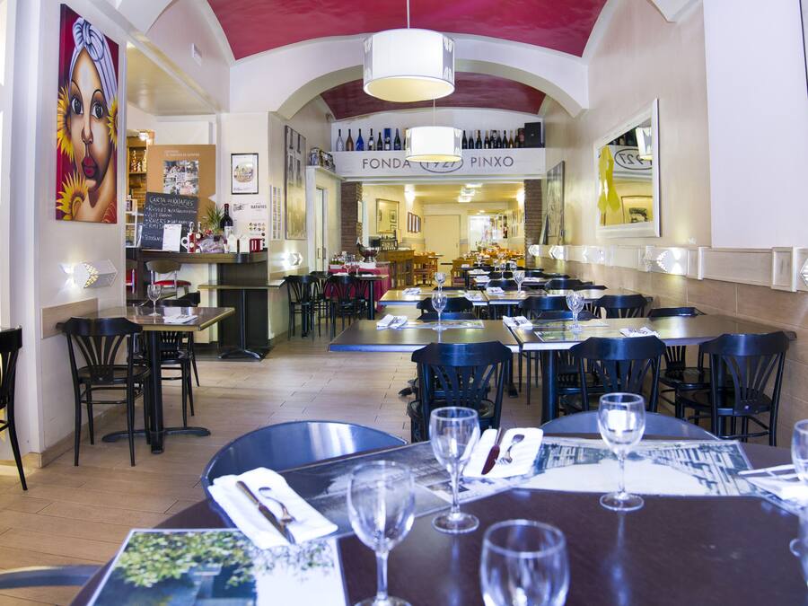 Desayuno continental (EUR 5.00 por persona)