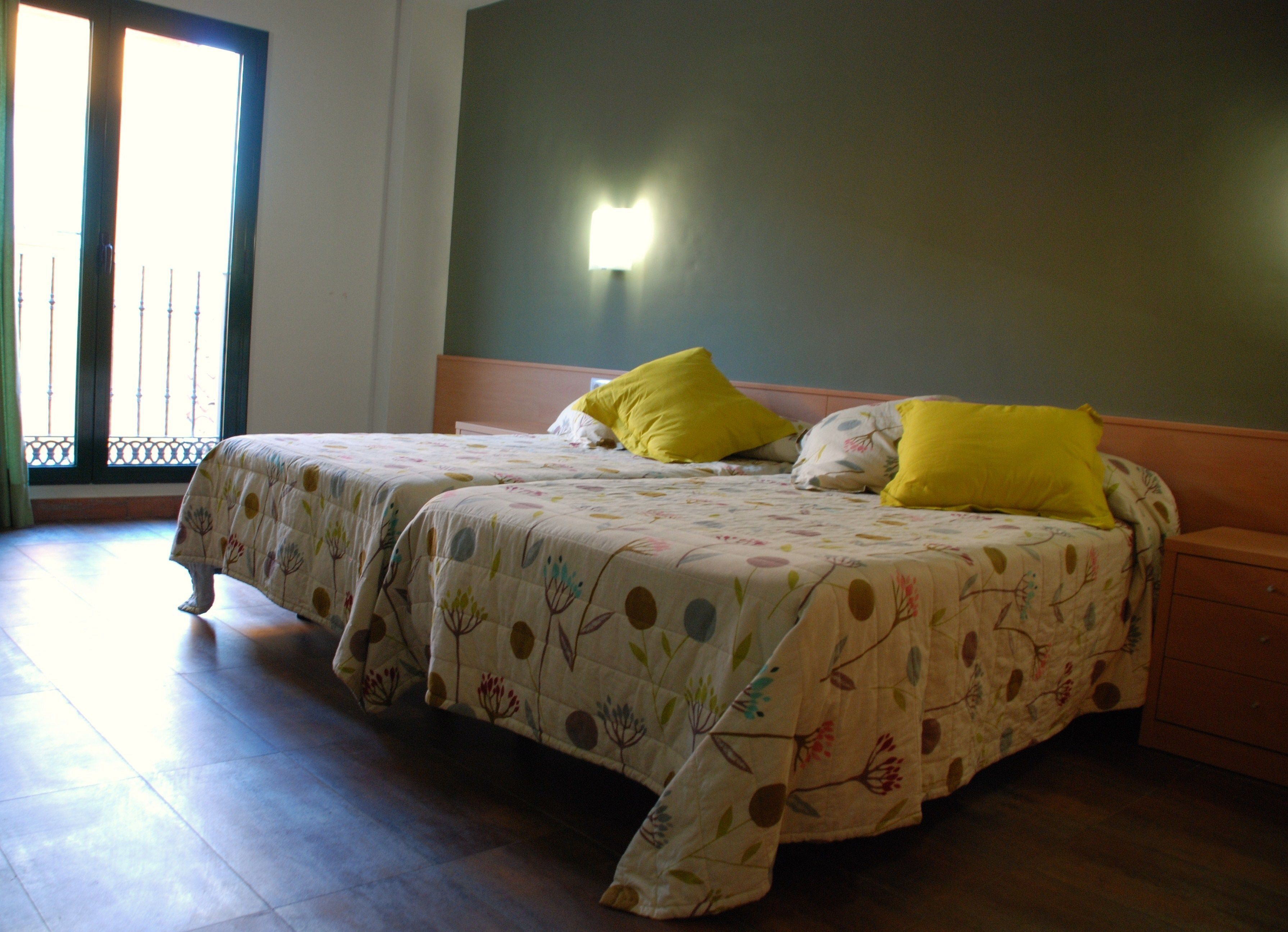 triple room | desk, blackout curtains, soundproofing, iron/ironing board