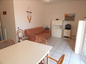 Apartment, 2 Bedrooms, Terrace | Private kitchenette - Numana apartment N114 sea view (Numana)
