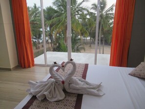 Chambre Standard Double ou avec lits jumeaux, 1 chambre, non-fumeur, vue partielle sur l'océan