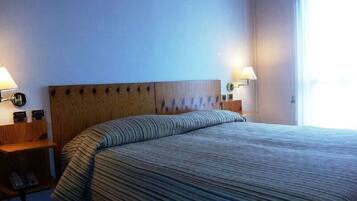 Zimmersafe, Schreibtisch, kostenloses WLAN