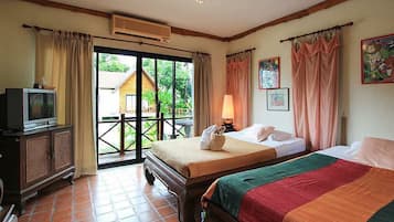 Deluxe Suite - Lakeside | 迷你吧、遮光窗簾/窗簾、免費 Wi-Fi