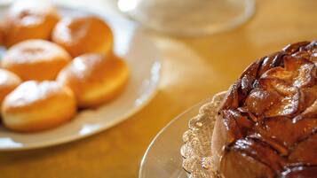 Tägliches inbegriffenes Frühstücksbuffet
