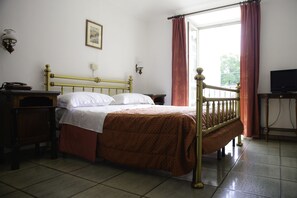 Desk, free WiFi - Hotel Napoleon (Turin)