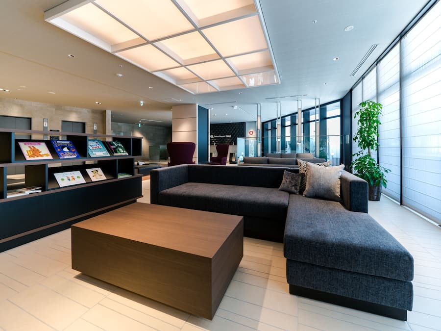 ๋ก๋น ๋ผ์ด์ง