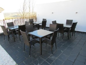 Serveert diner, lokale gerechten