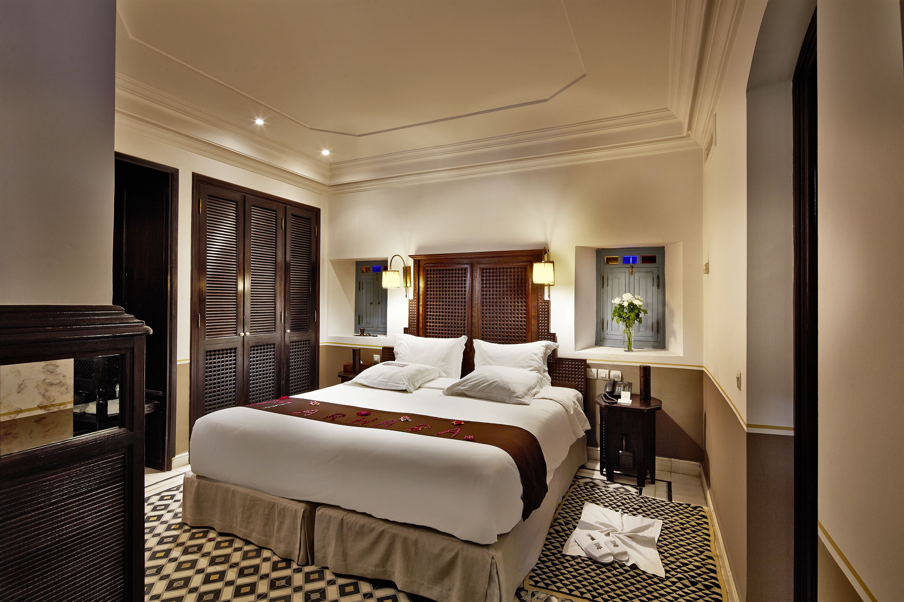 premium suite | in-room safe, individually decorated, individually furnished