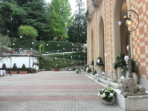Courtyard - Hotel Trettenero (Recoaro Terme)