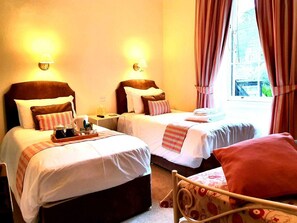 Literie de qualité supérieure, rideaux occultants