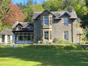 Front of property - Lubnaig Guest House (Callander)