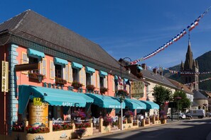 Exterior - Logis Hotel De La Poste (Corps)