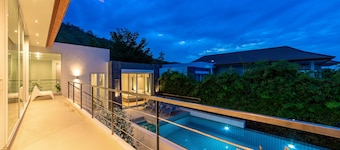 Phu Montra Villa with Ocean View A4