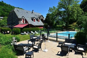 Terrace/patio - Auberge de l'Aspre (Fontanges)