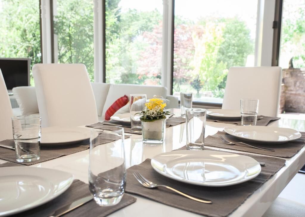 Leilighet, 3 soverom, terrasse, hageområde | Spiseområde på rommet