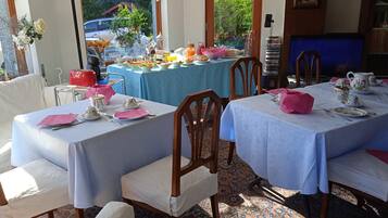 Petit déjeuner continental compris tous les jours