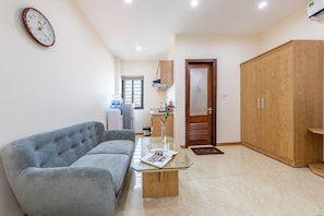 Studio | In-room safe, desk, free WiFi