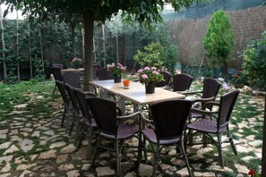 Frühstück, Mittagessen, Abendessen, regionale Küche 