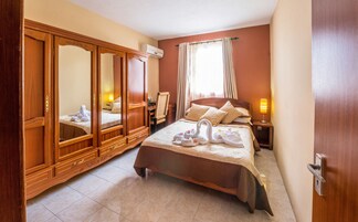 1 habitación, escritorio y sistema de insonorización 