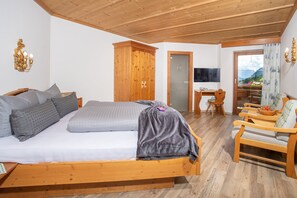 Roupas de cama antialérgicas, camas Select Comfort, cofres nos quartos