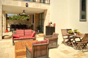 Villa, 4 Schlafzimmer | Terrasse/Patio