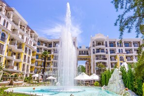Fountain - Harmony Suites Monte Carlo (Sunny Beach)
