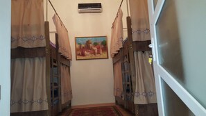 Classic Quadruple Room, Women only, City View