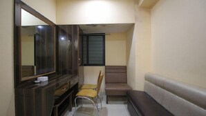Habitación doble de uso individual, 1 cama doble | Zona de estar