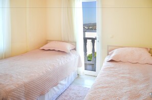 빌라, 침실 3개 | 3 개의 침실, 책상, 다리미/다리미판