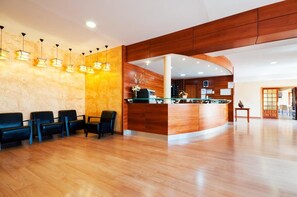 Lobby - La Cañada (Horche)