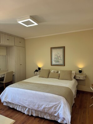 Premium Double Room | Minibar, free WiFi, bed sheets