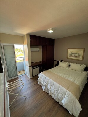 Premium Double Room | Minibar, free WiFi, bed sheets - Hotel Marques (Araras)