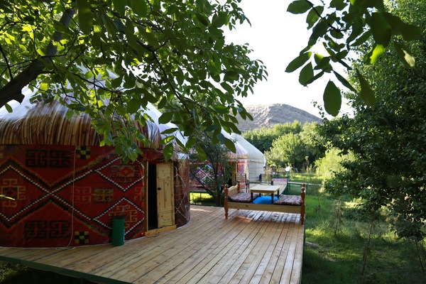 Escritorio y wifi gratis