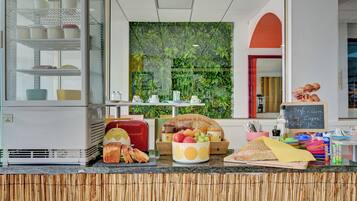 Chambre Économique | Petit déjeuner buffet | Petit déjeuner buffet servi tous les jours en supplément