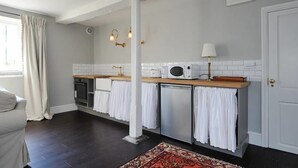 Luxury-Apartment, 1 Schlafzimmer, Gartenblick | Eigene Kochnische