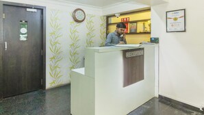 Unclassified image, 3 of 24, button - OYO Flagship 4387 Hotel Theem Plaaza (Nashik)