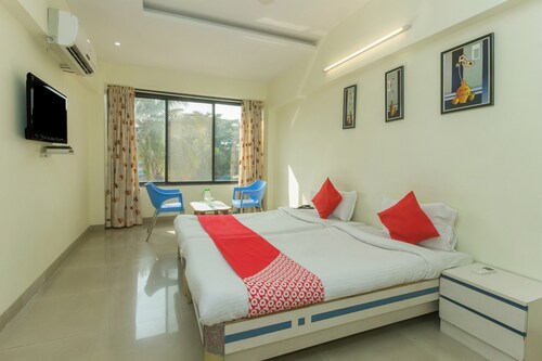 OYO Flagship 4387 Hotel Theem Plaaza