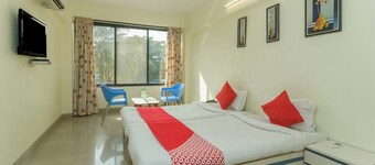 OYO Flagship 4387 Hotel Theem Plaaza