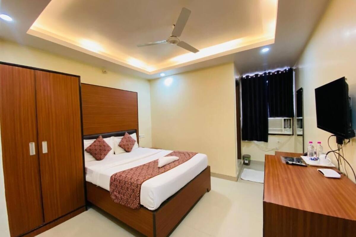 1 bedroom, Egyptian cotton sheets, premium bedding