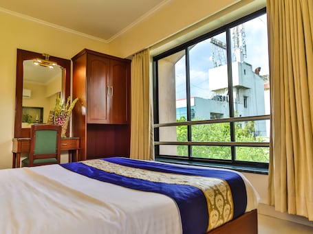 Executive Double Room | Free WiFi