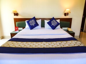 Executive Double Room | Free WiFi - Hotel Lotus (Pune)