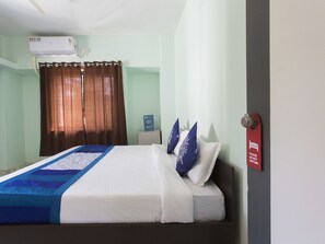 Double or Twin Room | Free WiFi