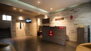 Reception - OYO 9989 Hotel Classic Executive (Pune)