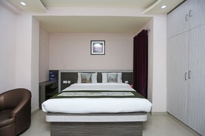 Double or Twin Room | Free WiFi