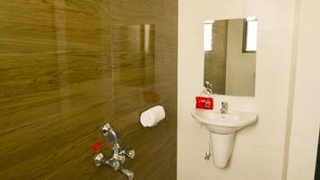 Double or Twin Room | Bathroom