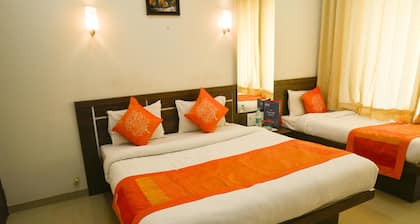 OYO 4437 Hotel Sai Sakha