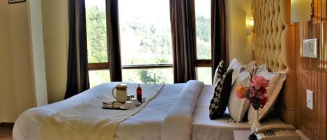 Deluxe Room | Free WiFi